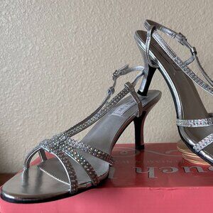 Touch Up Silver Rhinestone sling back heels - Size 8.5W